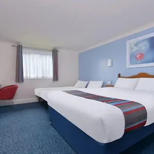 Travelodge Cardiff Airport 3* Barry