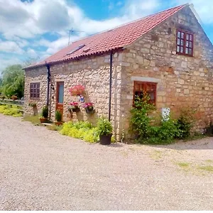 The Old Cart House Salton